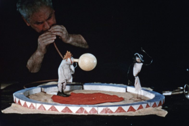 Alexander Painlevé, Le Grand Cirque Calder 1927, 1955 (fotograma del vídeo). Película de 16 mm transferida a vídeo 2K HD. Color, sonido. Duración: 43’. © Les Documents Cinématographiques, Paris